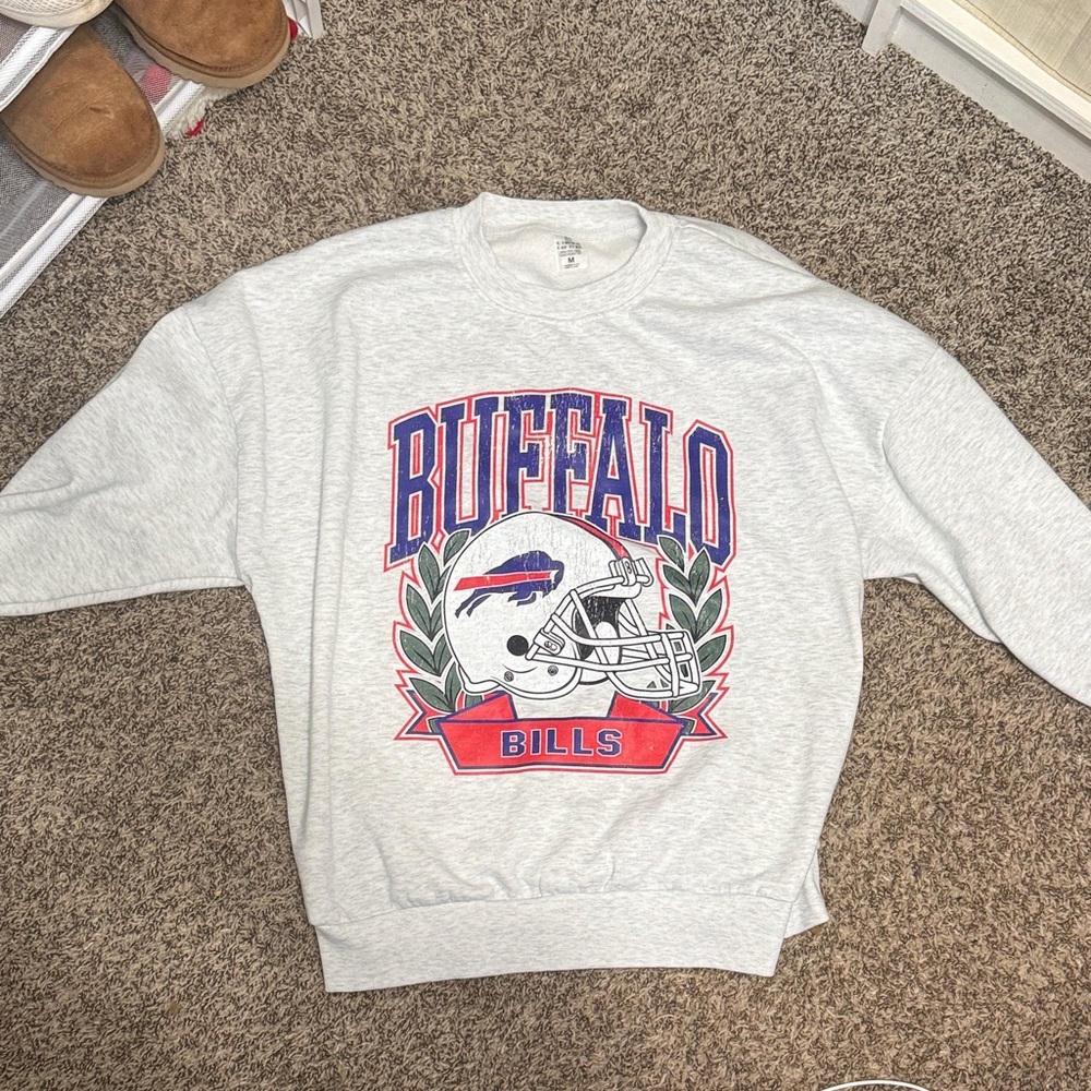 Buffalo Bills Gray Graphic Crewneck Sweatshirt